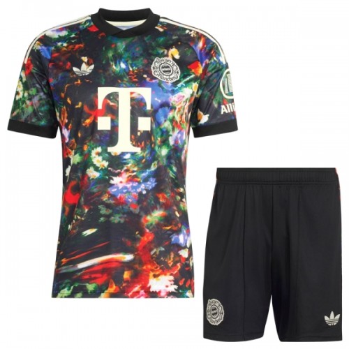 FC Bayern München Oktoberfest Voetbaltenue 2026-27 - Kind FC Bayern München Oktoberfest Voetbaltenue 2026-27 - Kind