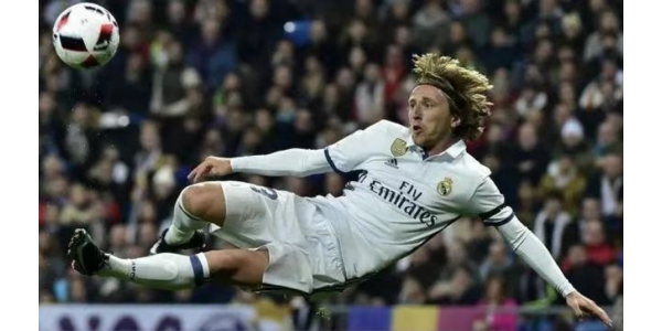 Modric spreekt opnieuw over contractverlenging Modric spreekt opnieuw over contractverlenging