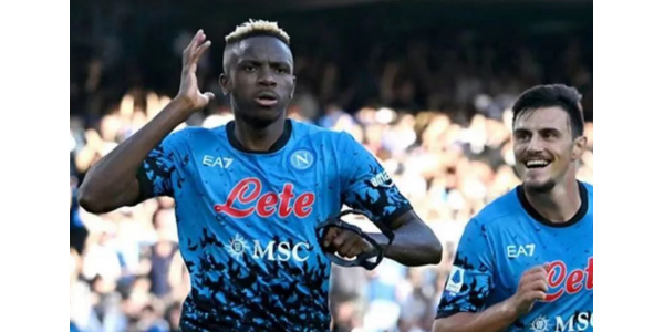 Napoli verkoopt Osimhen voor 150 miljoen euro