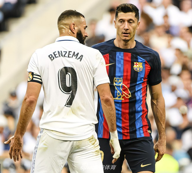 Real Madrid 3-1 Barcelona terug naar de top van de tafel